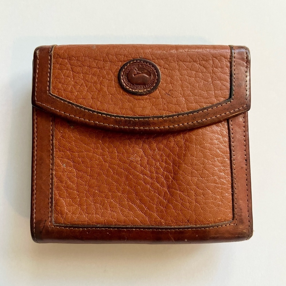 Vintage Y2K Dooney & Burke Genuine Brown Leather Wallet